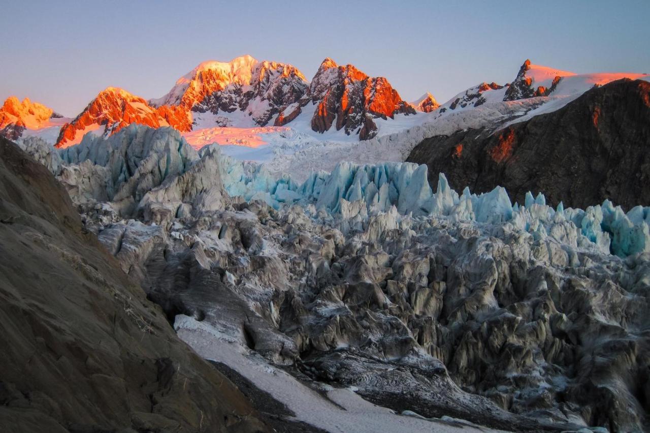 High Peaks Hotel Fox Glacier Exteriér fotografie